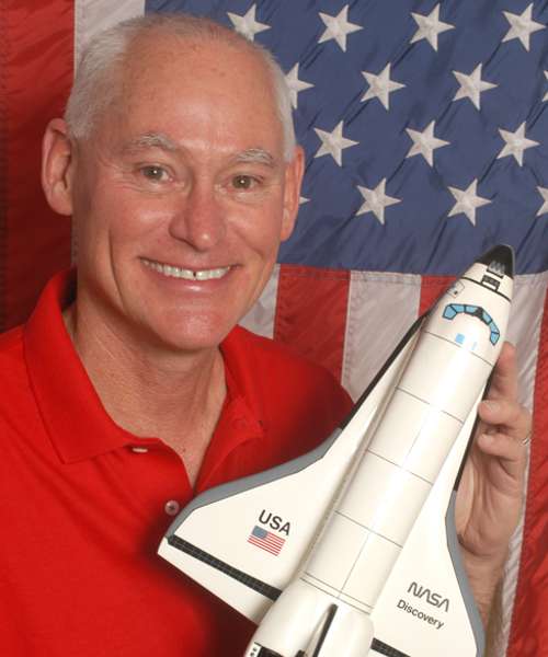 mike-mullane-former-NASA-astronaut-safety-speaker-livespeeches